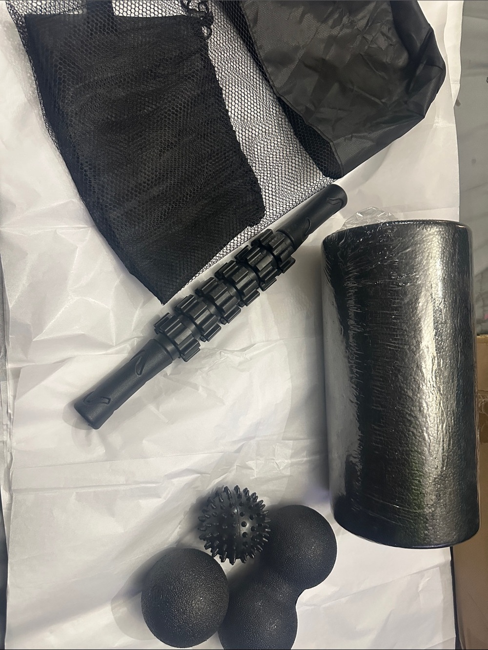 Black Muscle Recovery Roller and Massage Ball Set